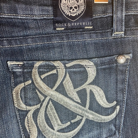 Rock &Republic Jeans 26 Womens Blue Denim Bootcut Stretch Distressed Embroidered - Picture 3 of 6